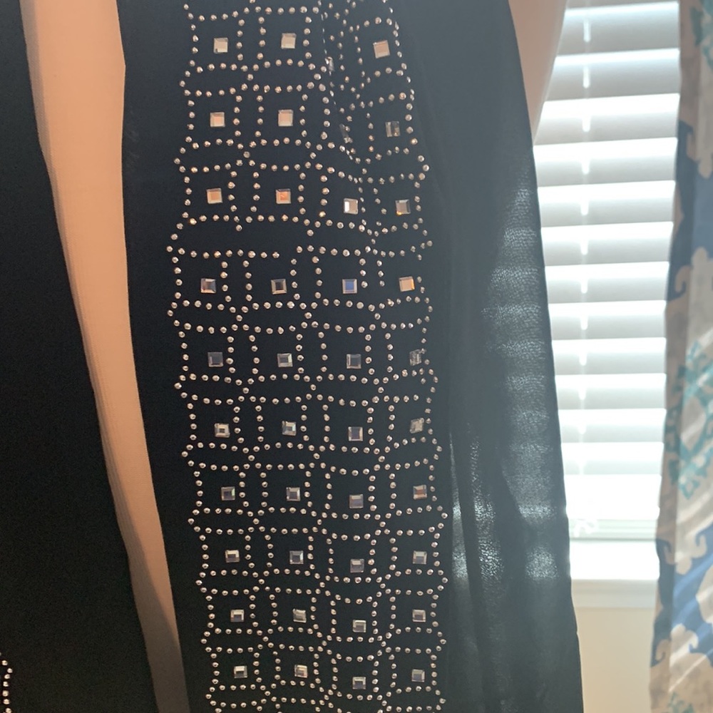 Black shawl scarf Versatile can‎ be used different ways. Jessica McClintock